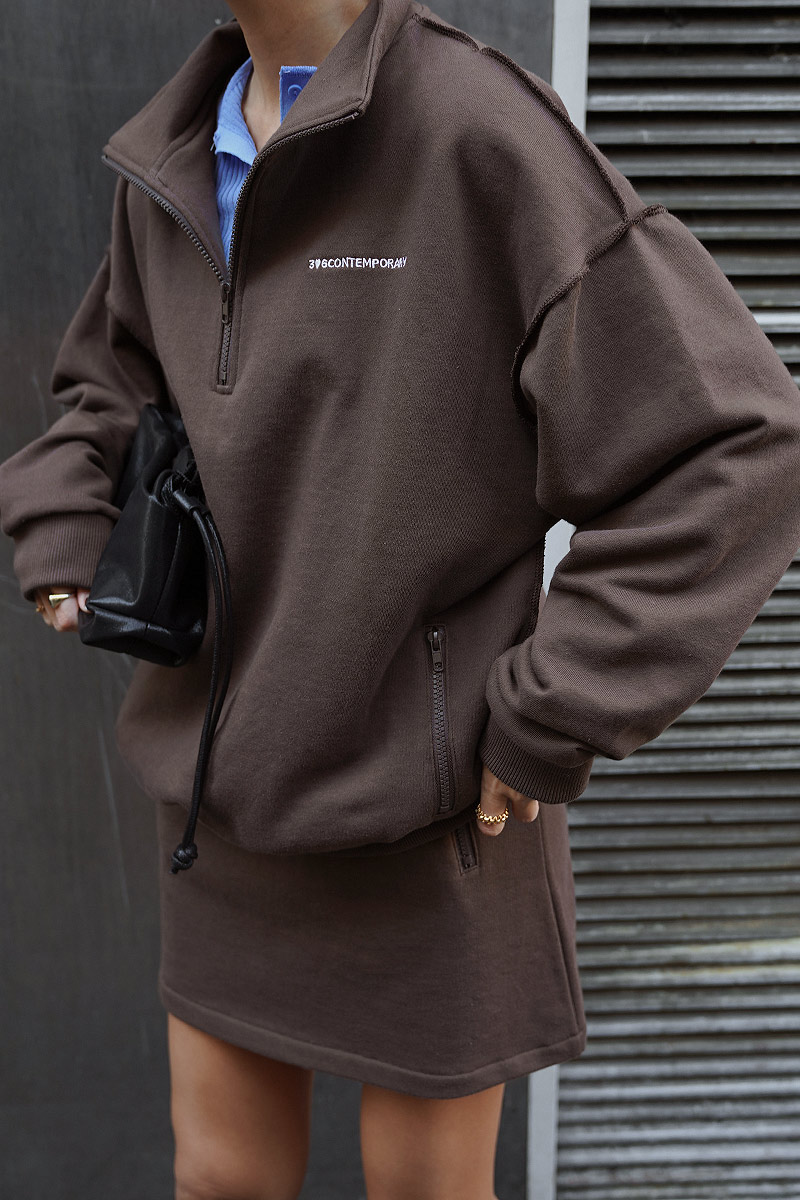 Stand-neck Sweat Tops