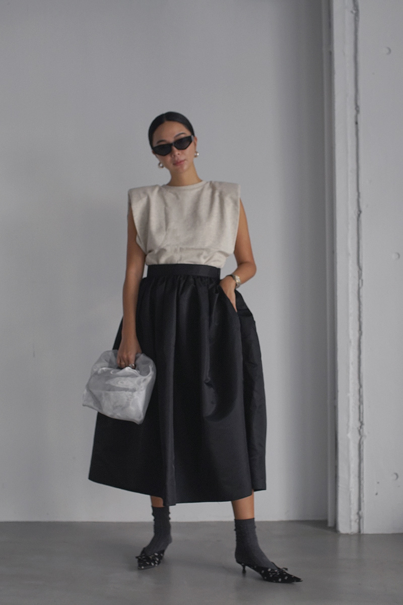 Volume Gather Flare Skirt