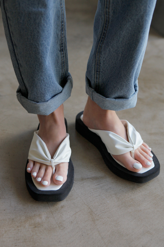 Tong Platform Sandal