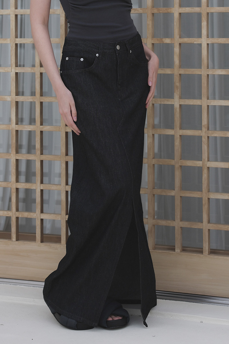 Slit Denim Long Skirt
