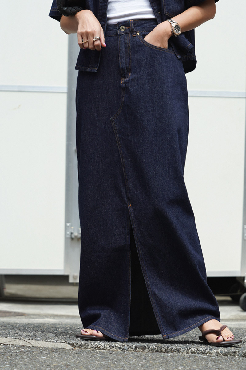 Slit Denim Long Skirt