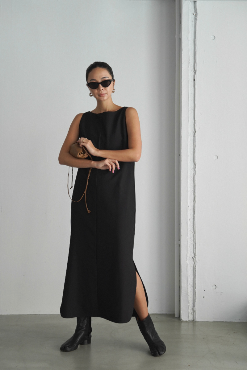 Boat-neck Slit One-piece