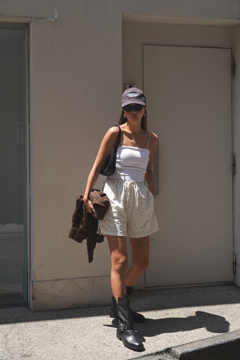 Floral Pattern Short Pants