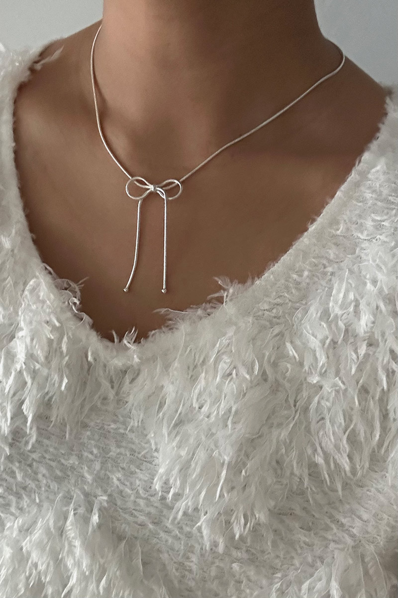 Ribbon Chain Necklace