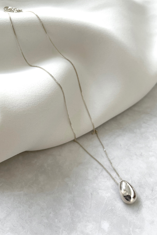 Drop Motif Necklace