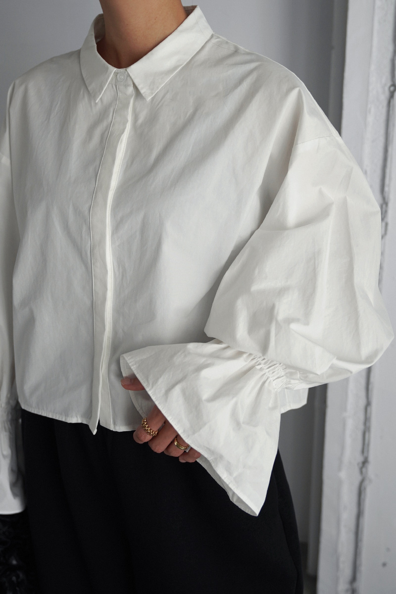 Volume Sleeve Short Shirt