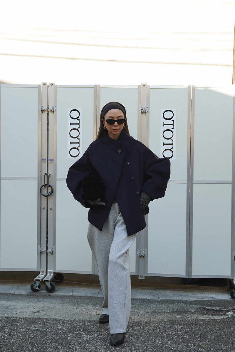 Stand Collar Volume Short Coat