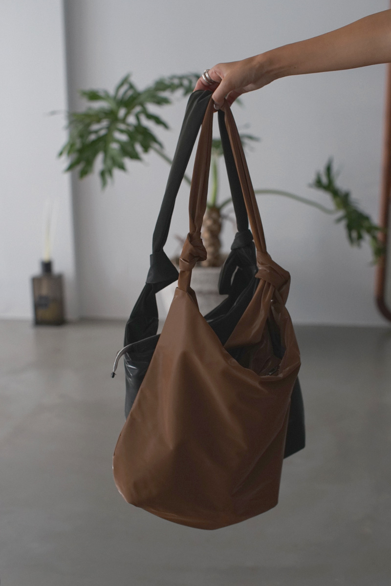 [ACOC]Glossy Large Shopper Bag